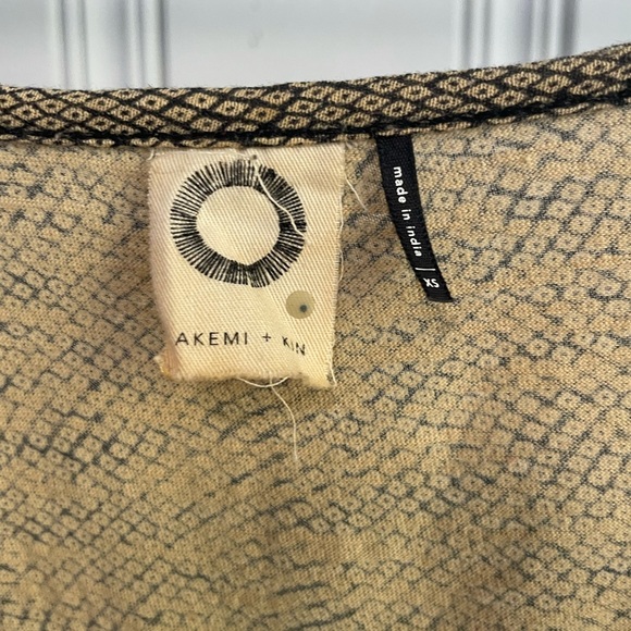 Anthropologie Ombré Peplum Top with Sequins - Picture 3 of 4